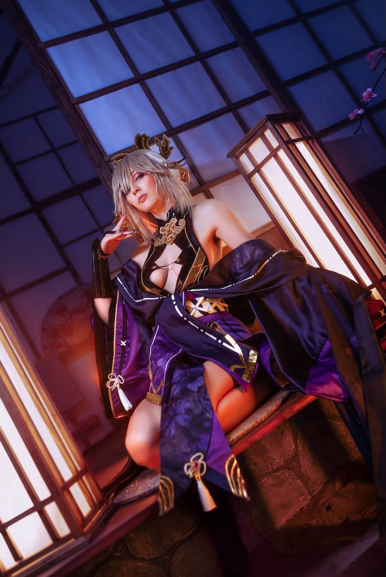 Genshin Impact – Yae Miko Mikos Instruction Alternative Cosplay