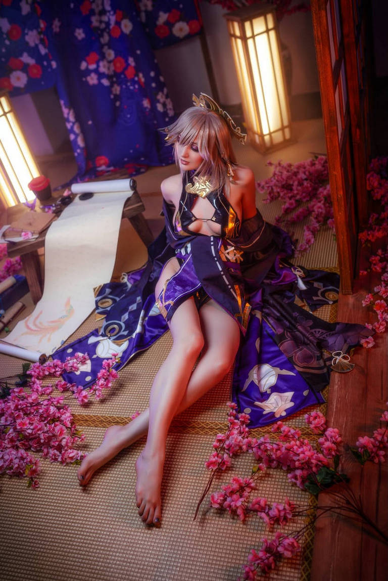 Genshin Impact – Yae Miko Mikos Instruction Alternative Cosplay 5