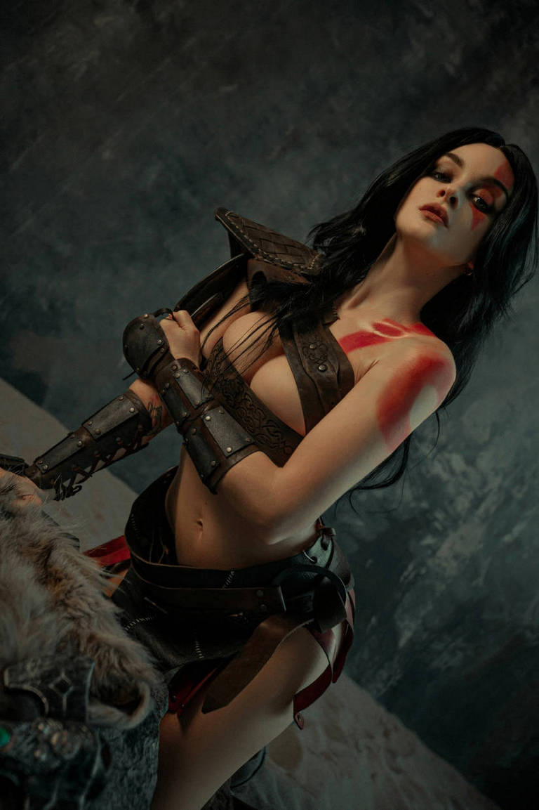 God of War - Kratos (Norse Era) (Female) Cosplay - sensual aesthetic