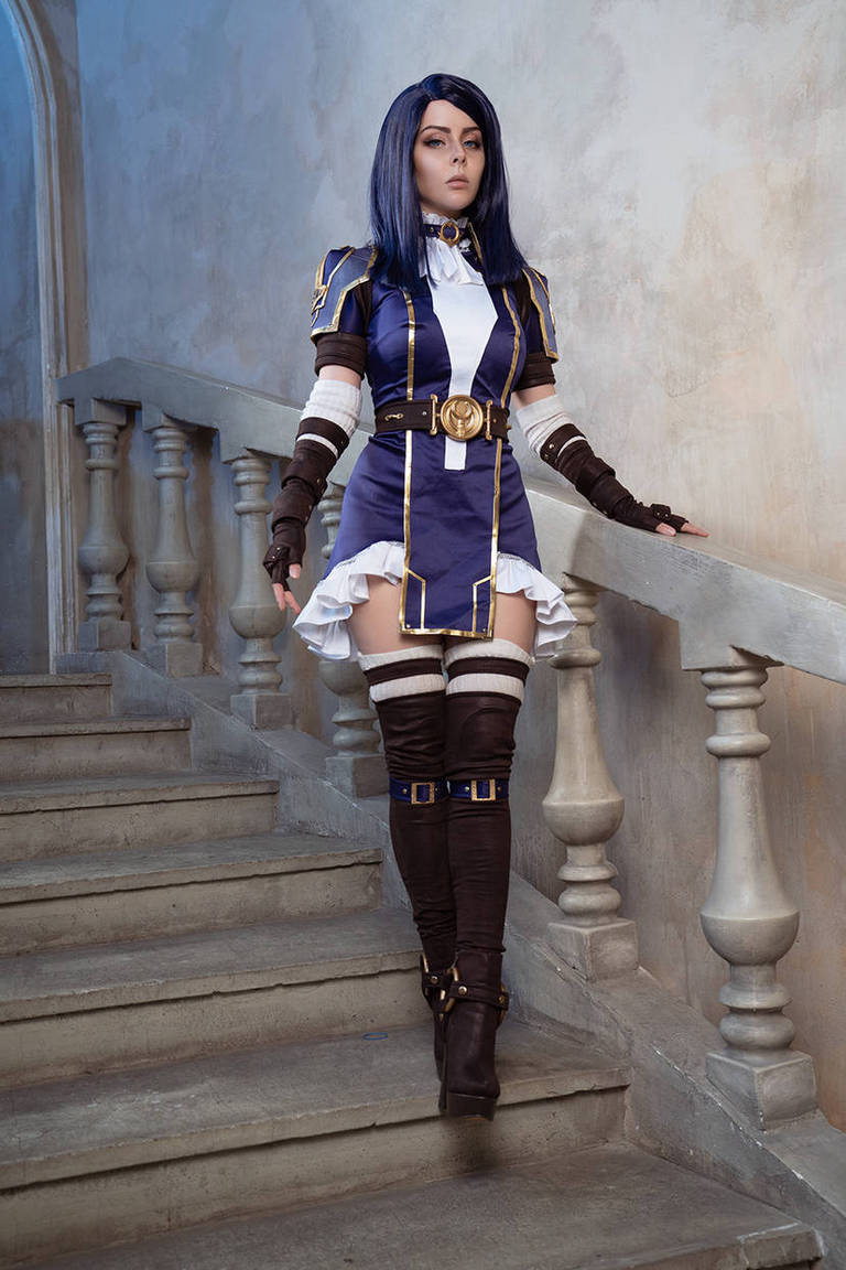 League of Legends – Caitlyn Kirraman The Sheriff of Piltover Arcane Commander Cosplay