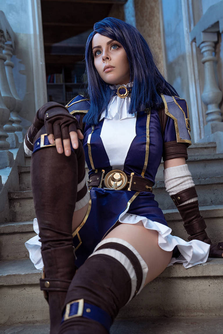 League of Legends – Caitlyn Kirraman The Sheriff of Piltover Arcane Commander Cosplay 3