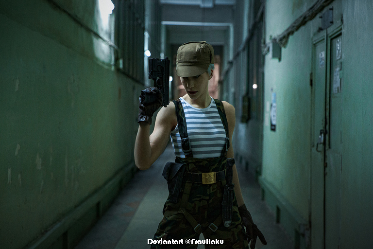 Metal Gear Solid 2 - Sons of Liberty - Olga Gurlukovich Cosplay - full body port.