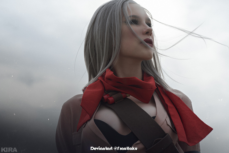 Metal Gear Solid 5 - The Phantom Pain - Revolver Ocelot (Adamska) (Female) Cosplay - nuanced study