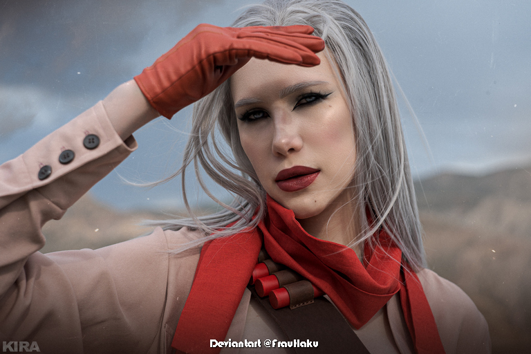 Metal Gear Solid 5 - The Phantom Pain - Revolver Ocelot (Adamska) (Female) Cosplay - artistic framing