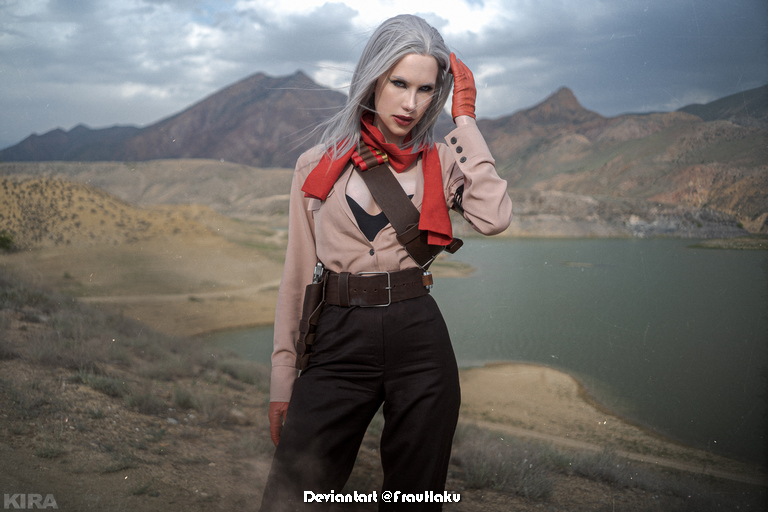 Metal Gear Solid 5 - The Phantom Pain - Revolver Ocelot (Adamska) (Female) Cosplay - gentle showcase