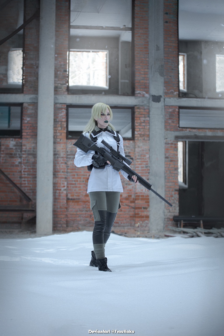 Metal Gear Solid - The Twin Snakes - Sniper Wolf Cosplay - portrait photo Metal Gear Solid - The Twin Snakes - Sniper Wolf Cosplay - portrait photo