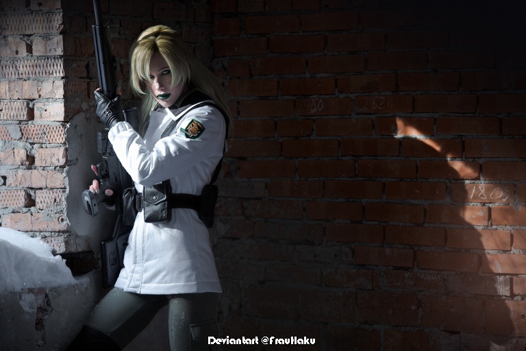 Metal Gear Solid - The Twin Snakes - Sniper Wolf Cosplay - recreation Metal Gear Solid - The Twin Snakes - Sniper Wolf Cosplay - recreation