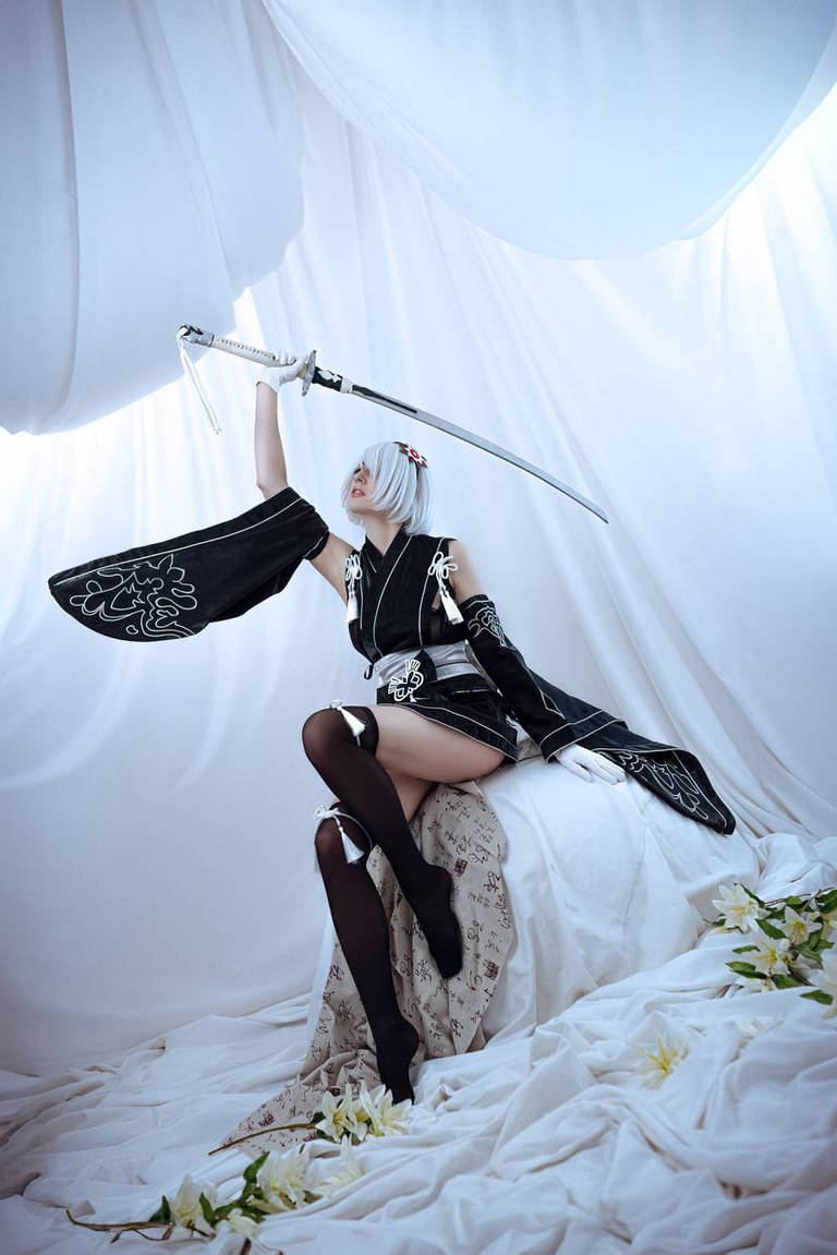 NieR AutomatA - 2B (YoRHa No.2 Type-B) (Kitsune) Cosplay - inspired capture NieR AutomatA - 2B (YoRHa No.2 Type-B) (Kitsune) Cosplay - inspired capture