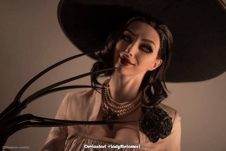 Resident Evil Village Alcina Dimitrescu Cosplay 6