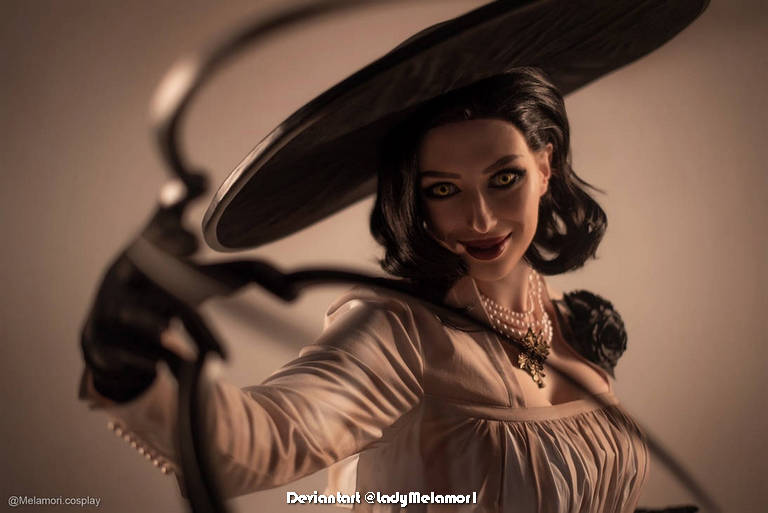 Resident Evil Village Alcina Dimitrescu Cosplay 7