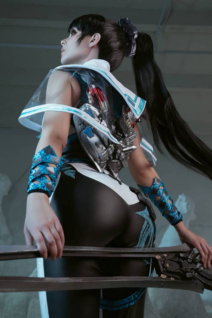 Stellar Blade - EVE (Angel) Cosplay full body portrait