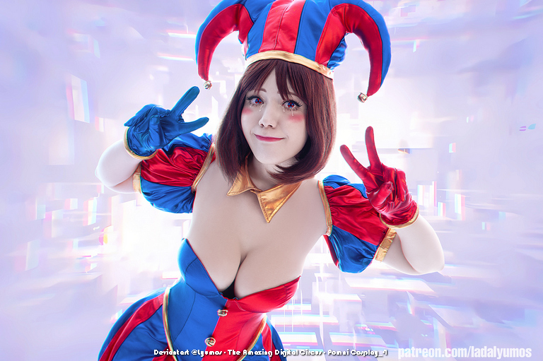 The Amazing Digital Circus Pomni Cosplay 4
