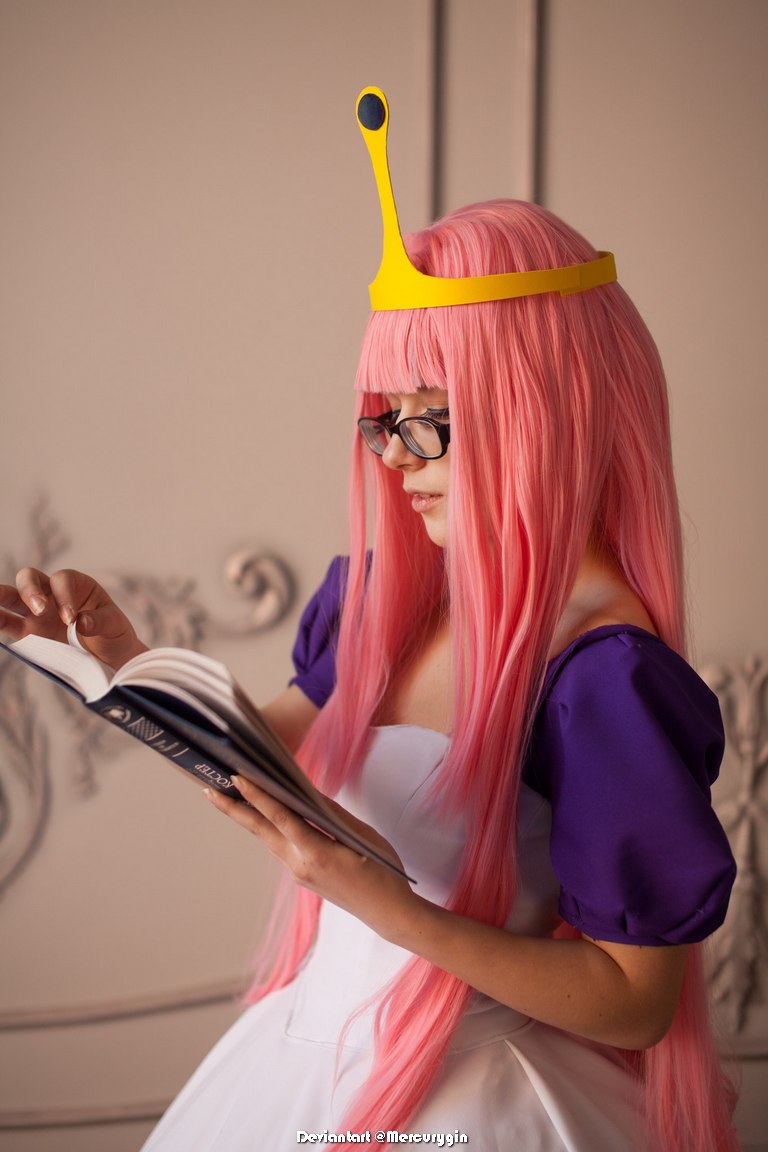Adventure Time - Bonnibel (Bonnie) Bubblegum (Princess Bubblegum) Cosplay - full length photo Adventure Time - Bonnibel (Bonnie) Bubblegum (Princess Bubblegum) Cosplay - full length photo