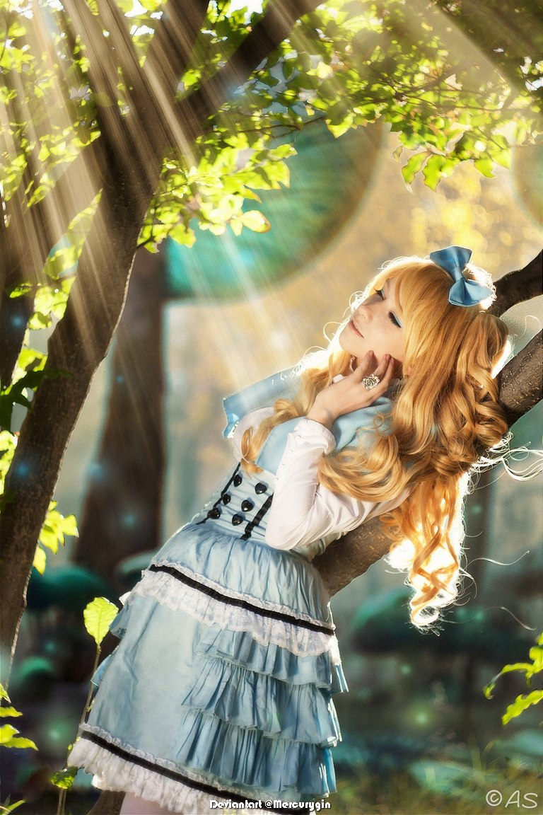 Alice in Wonderland - Alice Kingsleigh Cosplay - anime costume