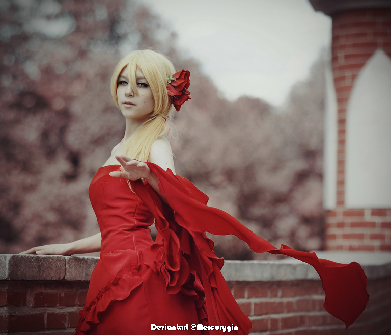 Attack on Titan - Historia Reiss (Christa Lenz) Cosplay - portrait photo