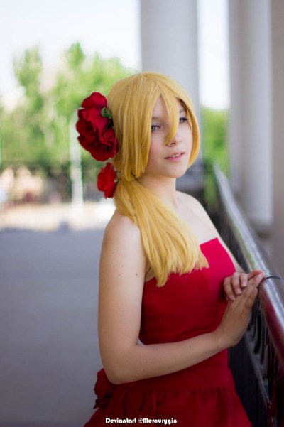 Attack on Titan - Historia Reiss (Christa Lenz) Cosplay