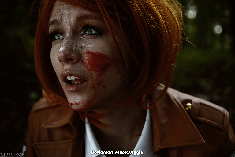 Attack on Titan - Petra Ral Cosplay - full body character photo