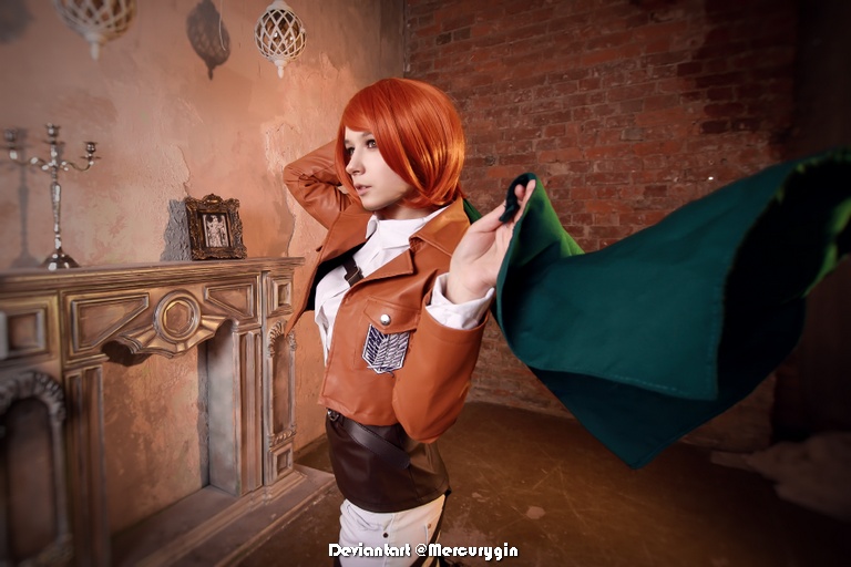 Attack on Titan - Petra Ral Cosplay - full body character photo