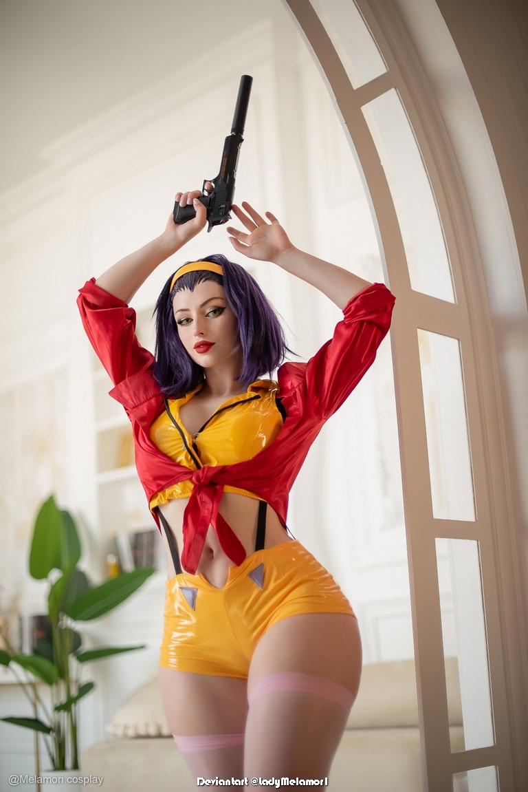 Cowboy Bebop - Faye Valentine (Lady Luck) Cosplay - character photo Cowboy Bebop - Faye Valentine (Lady Luck) Cosplay - character photo