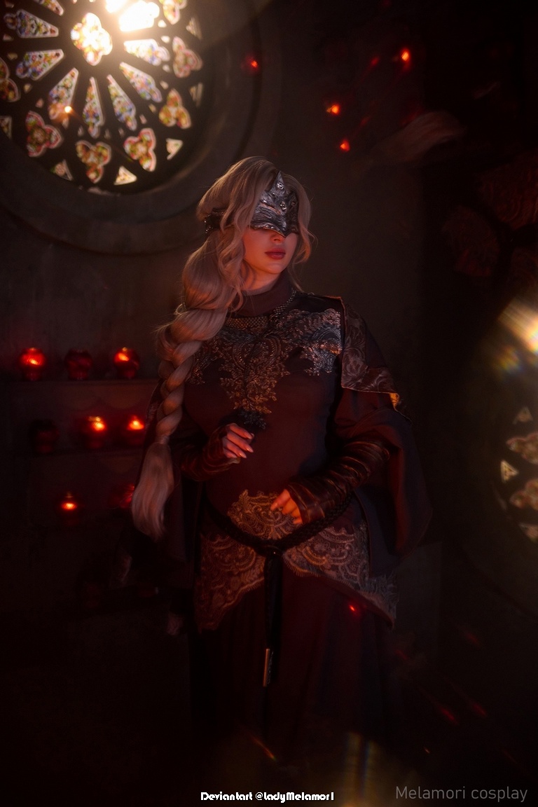 Dark Souls 3 - Fire Keeper Cosplay - professional cosplay study Dark Souls 3 - Fire Keeper Cosplay - professional cosplay study