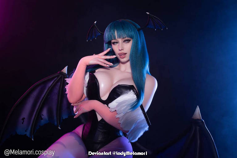 Darkstalkers - Resurrection - Morrigan Aensland Cosplay - costume focus Darkstalkers - Resurrection - Morrigan Aensland Cosplay - costume focus