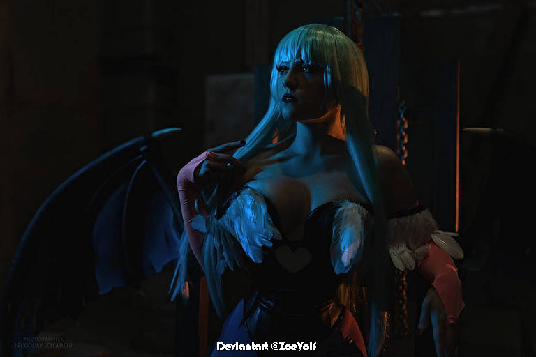 Darkstalkers - Resurrection - Morrigan Aensland  Cosplay - artistic framing