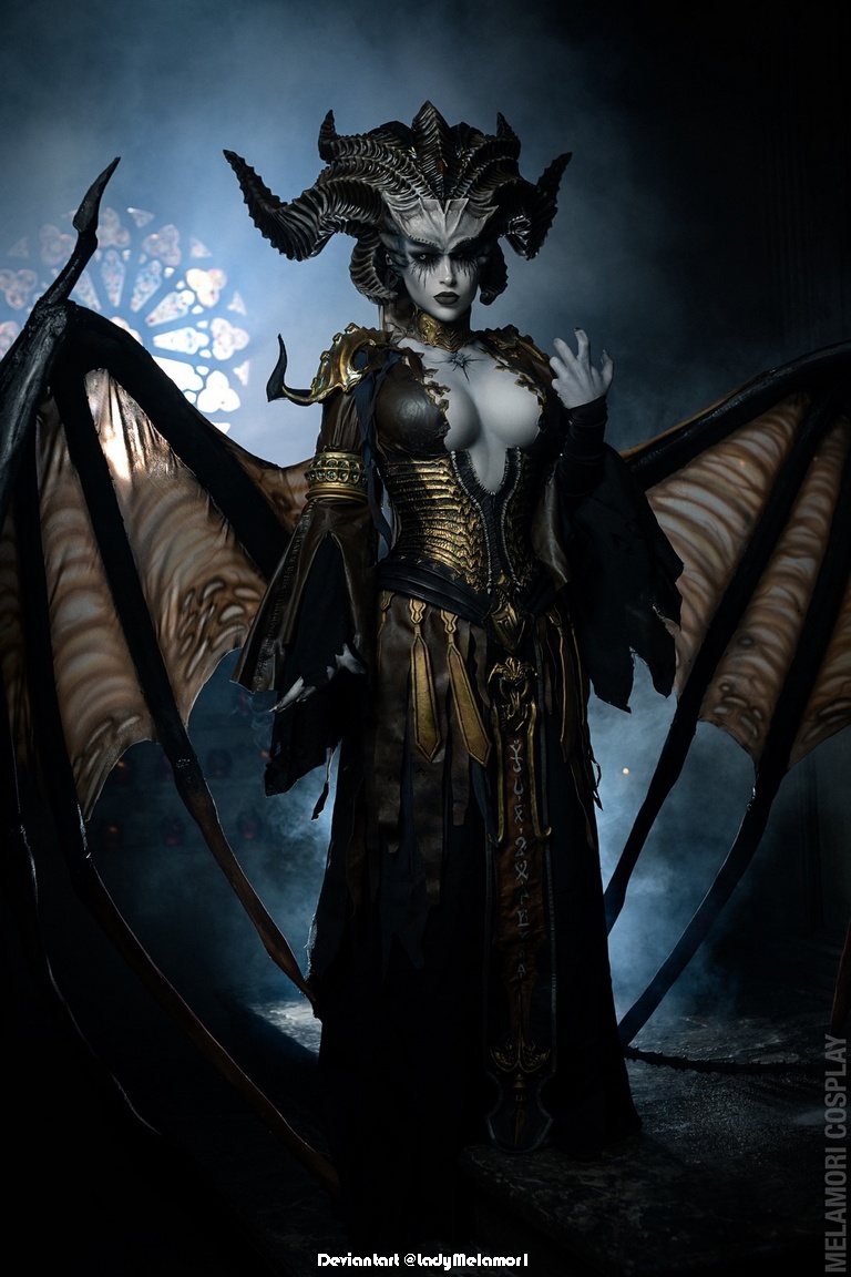 Diablo 4 Lilith Daughter of Hatred Cosplay 2
