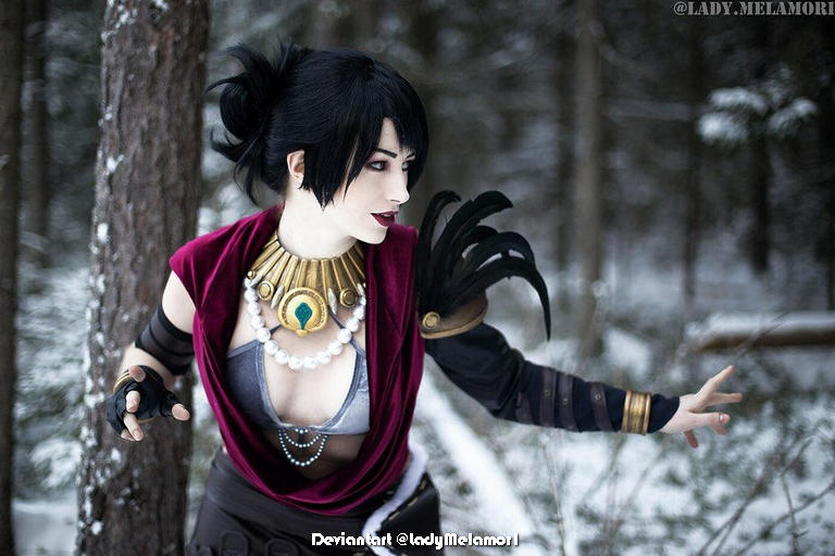 Dragon Age - Origins - Morrigan (Witch of the Wilds) Cosplay - mature capture