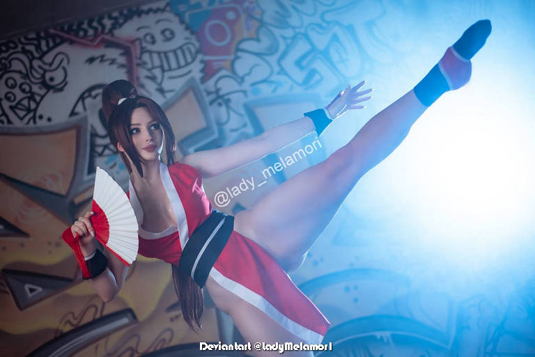 Fatal Fury 2 Mai Shiranui The Alluring Ninja Girl Cosplay