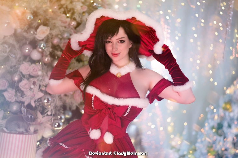 Final Fantasy 7 - Rebirth - Tifa Lockhart (Christmas) Cosplay - elegant capture
