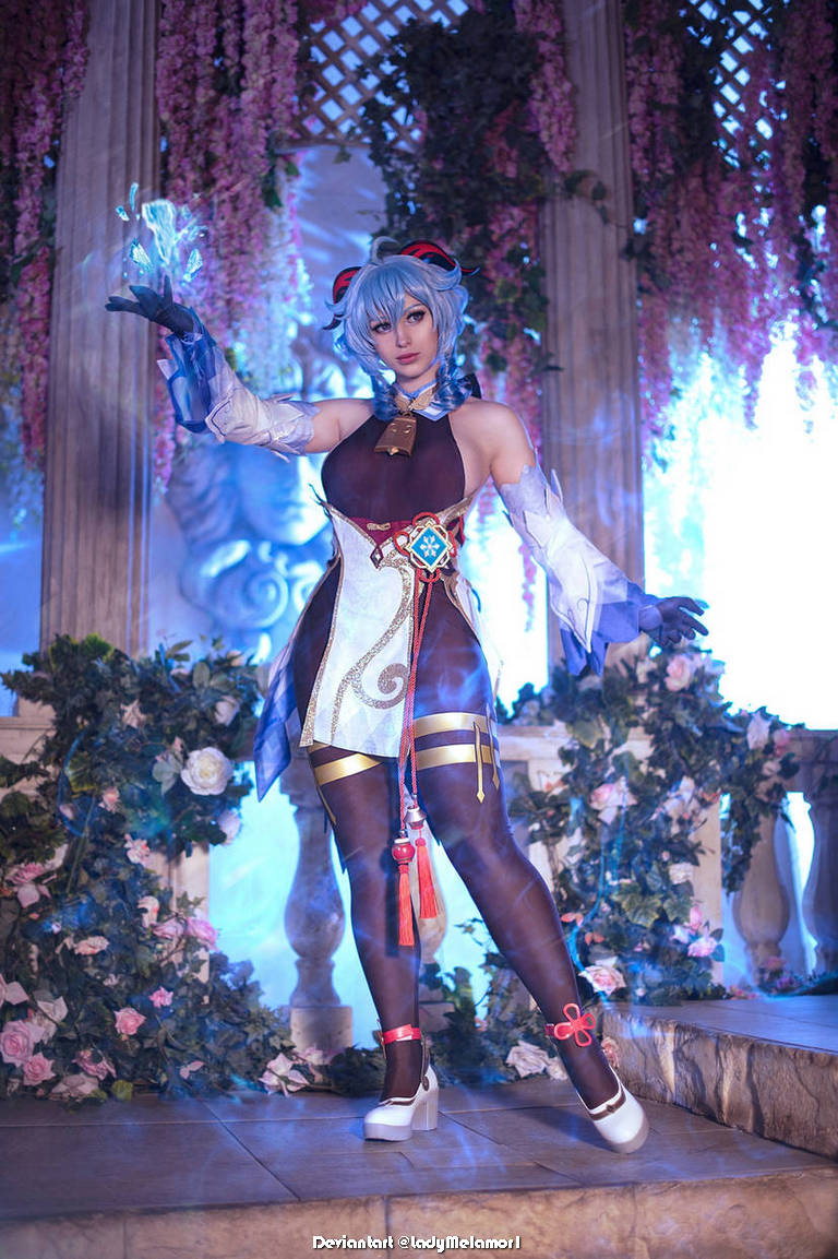 Genshin Impact - Ganyu (Plenilune Gaze) (Frostdew Trail) Cosplay - costume focus