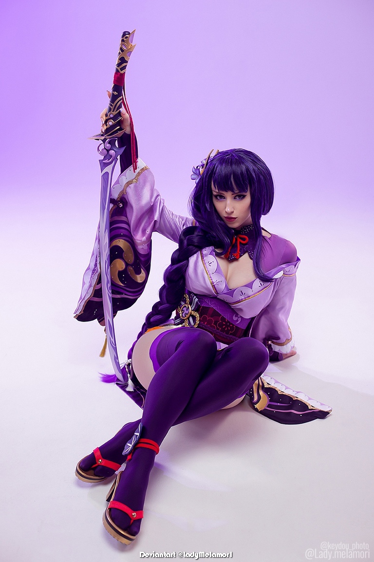 Genshin Impact - Raiden Shogun (Narukamis Law) Cosplay - expressive portrait
