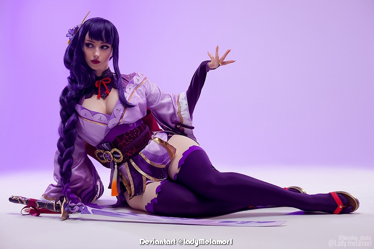 Genshin Impact - Raiden Shogun (Narukamis Law) Cosplay - soft focus shot