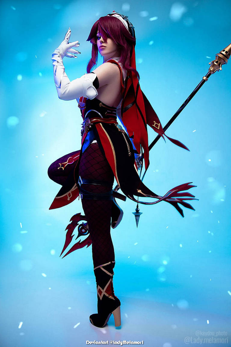 Genshin Impact - Rosaria (Thorny Benevolence) (Executors Thorns) Cosplay - soft focus shot