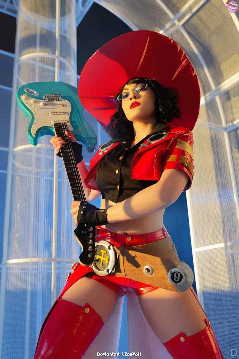 Guilty Gear - I-No (Musician in Red) Cosplay - artistic framing