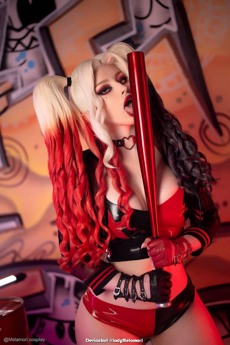 Harley Quinn (TV Series) - Harley Quinn (Harleen Frances Quinzel) Cosplay