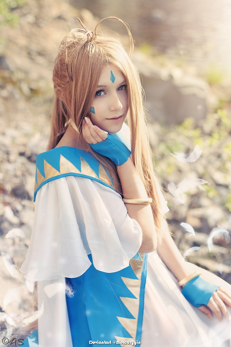 Oh My Goddess! - Belldandy Cosplay - anime character costume photo
