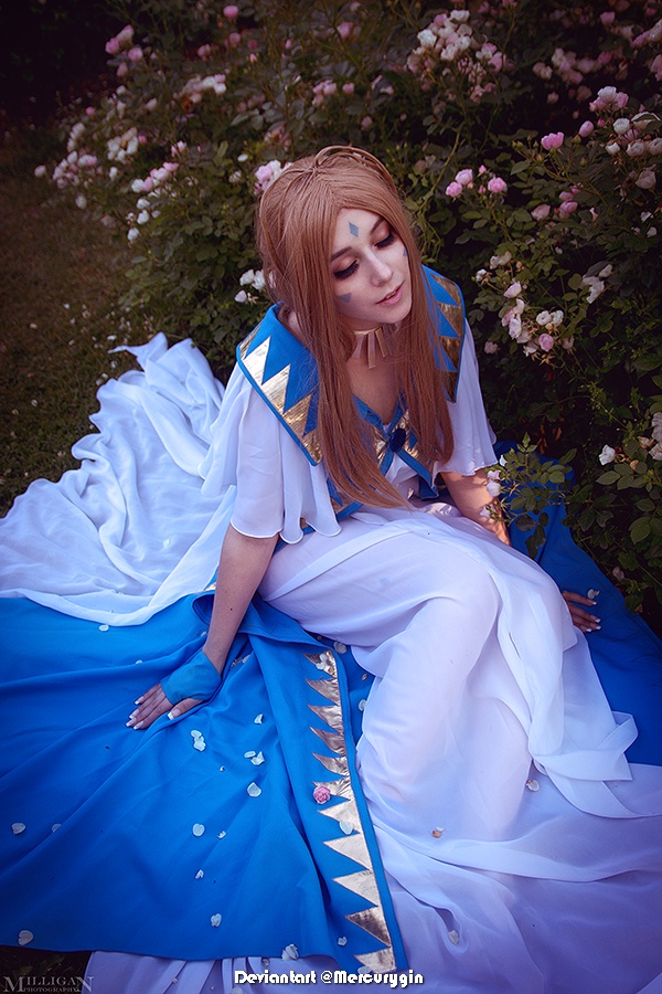 Oh My Goddess! - Belldandy Cosplay - character recreation portrait