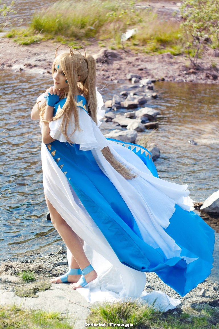 Oh My Goddess! - Belldandy Cosplay - full body portrait