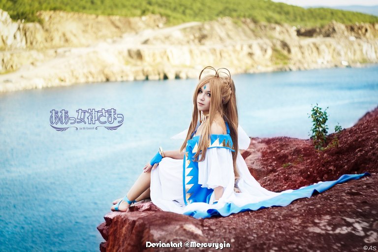 Oh My Goddess! - Belldandy Cosplay - full length character portrait