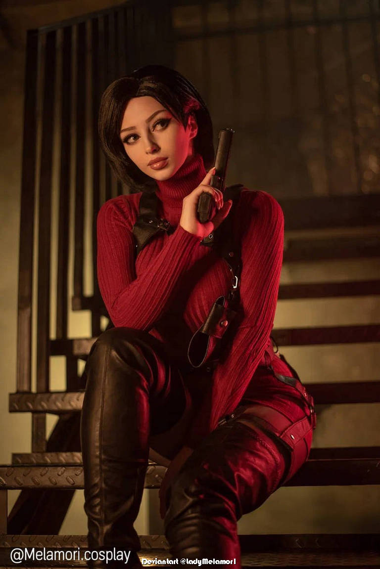Resident Evil 4 - Remake - Ada Wong Cosplay - costume show