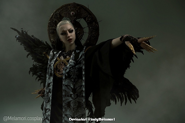 Resident Evil Village Miranda Cosplay 3