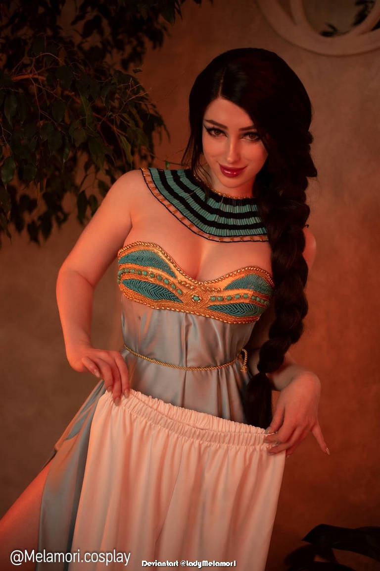 Romance Club - Evthys (Eva) (Song of the Crimson Nile) Cosplay - light aesthetic