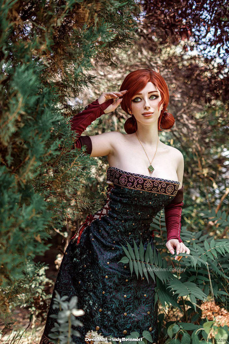 The Witcher 3 - Wild Hunt - Triss Merigold (Fourteenth of the Hill) Cosplay - authentic view