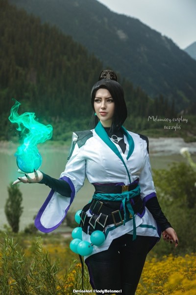 Valorant - Wei Ling Ying (Sage) Cosplay