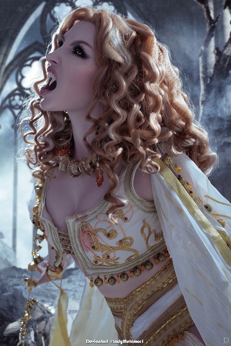 Van Helsing - Marishka (Bride of Dracula) Cosplay - mature capture Van Helsing - Marishka (Bride of Dracula) Cosplay - mature capture
