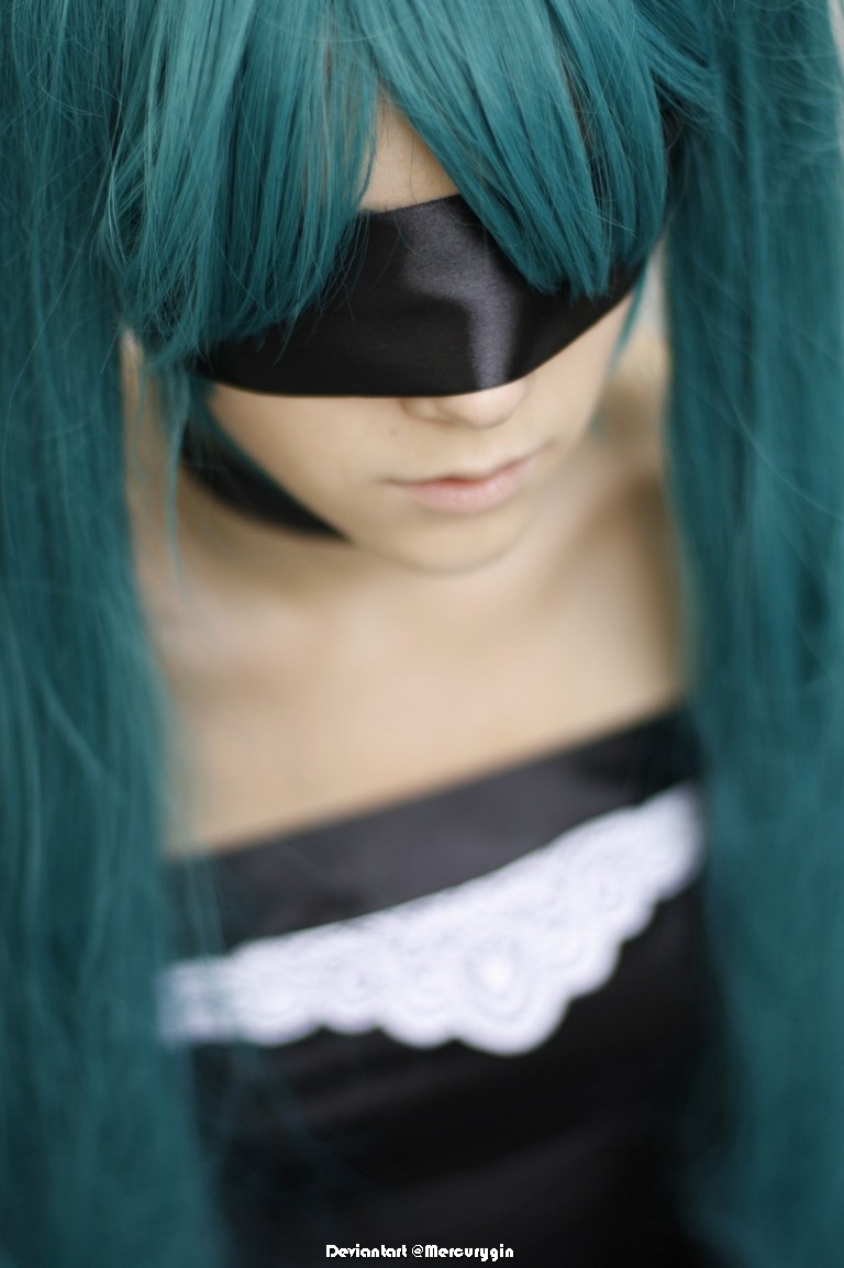 Vocaloid - Hatsune Miku (Cantarella) Cosplay - full body port.
