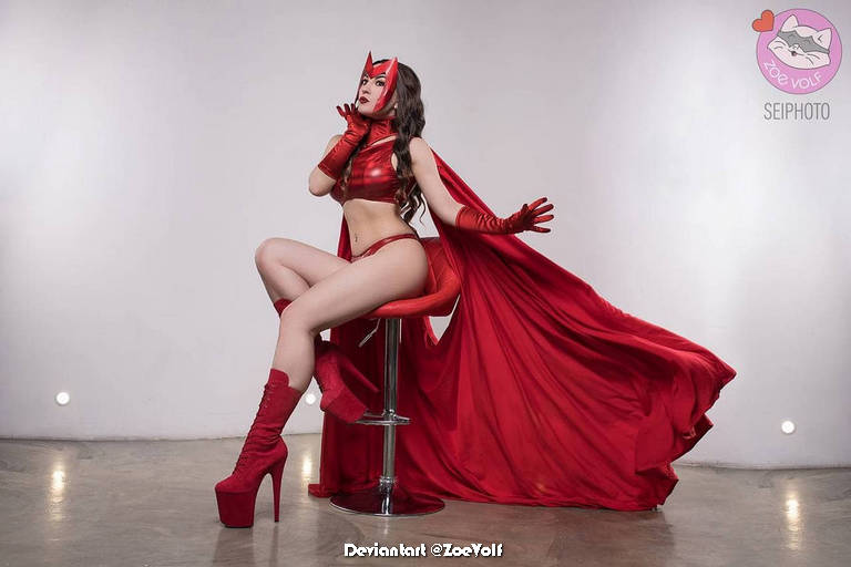 X Men Wanda Django Maximoff Scarlet Witch Cosplay