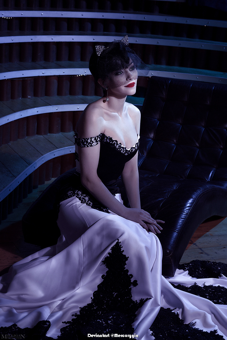 Batman - Catwoman (Selina Kyle) (Casual) Cosplay - refined study