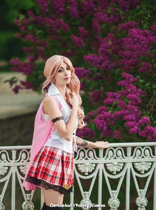 Final Fantasy 13 - Serah Farron Cosplay - character recreation portrait